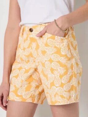 St. John's Bay Yellow Pineapple Print Women’s Shorts